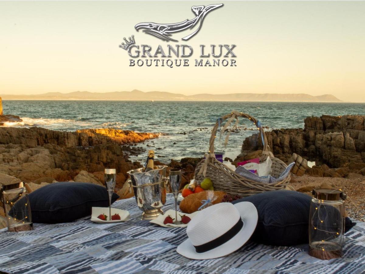 Отель Grand Lux Boutique Manor Херманус Экстерьер фото
