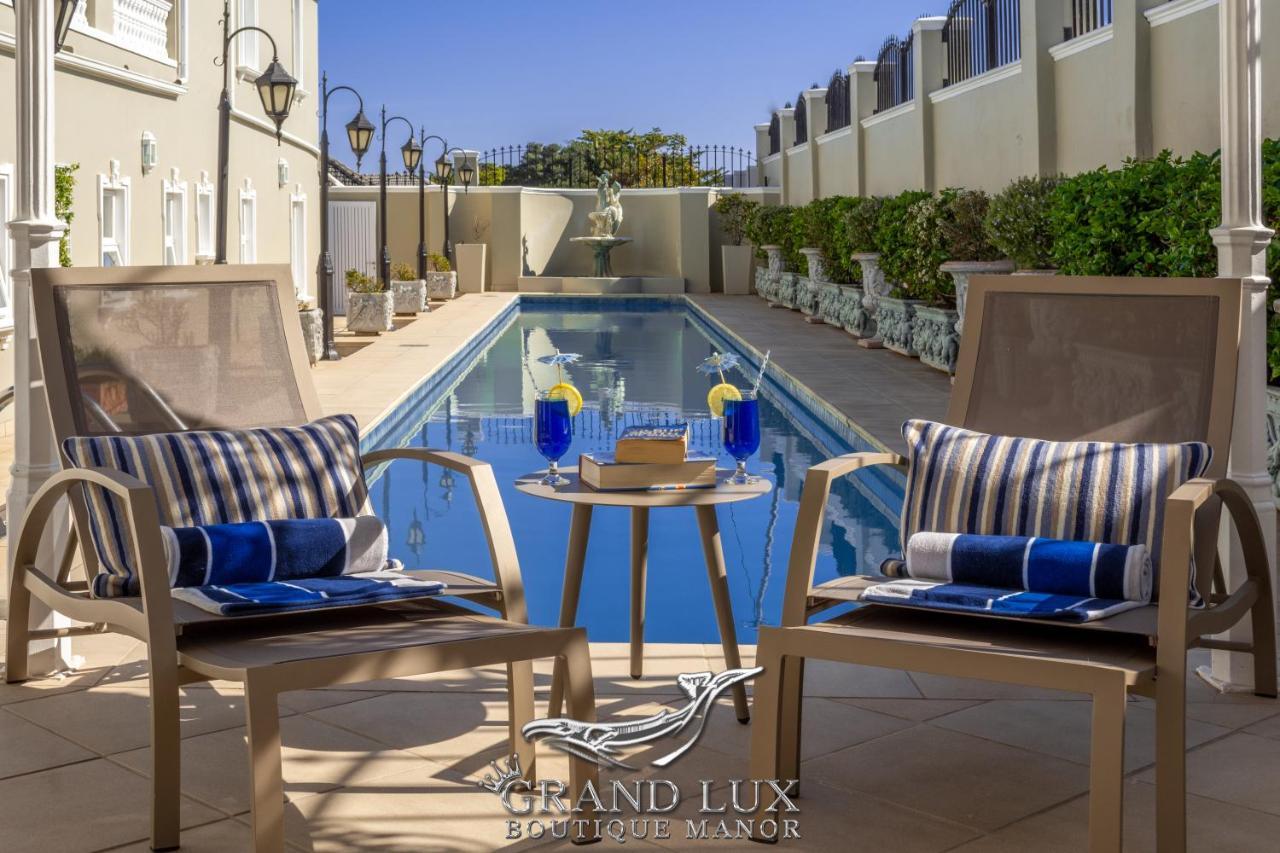 Отель Grand Lux Boutique Manor Херманус Экстерьер фото