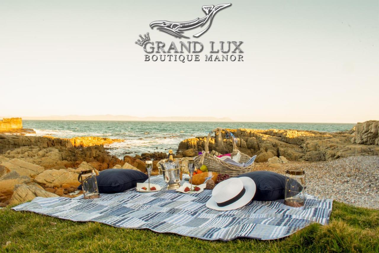 Отель Grand Lux Boutique Manor Херманус Экстерьер фото