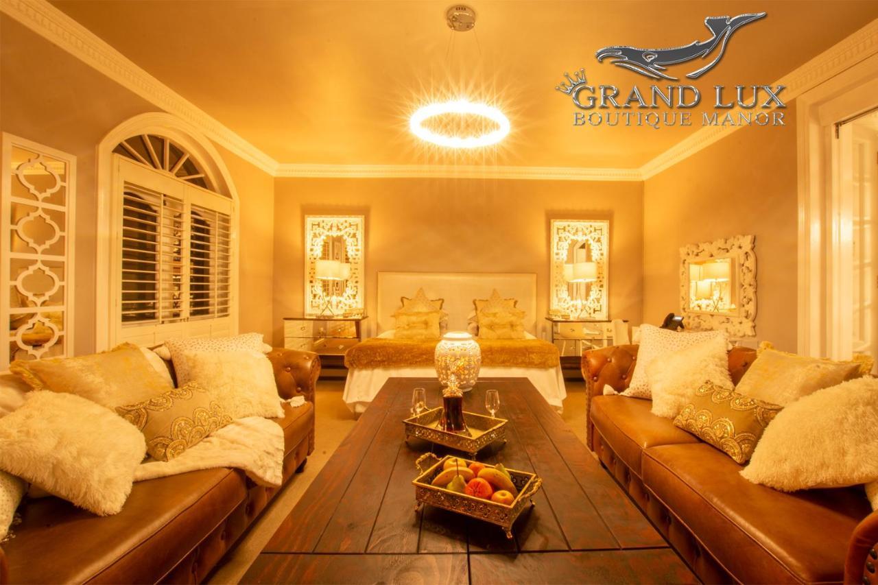 Отель Grand Lux Boutique Manor Херманус Экстерьер фото